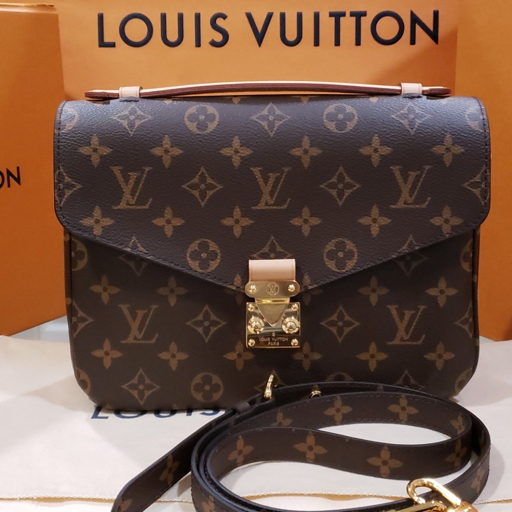Louis Vuitton Pochette Metis